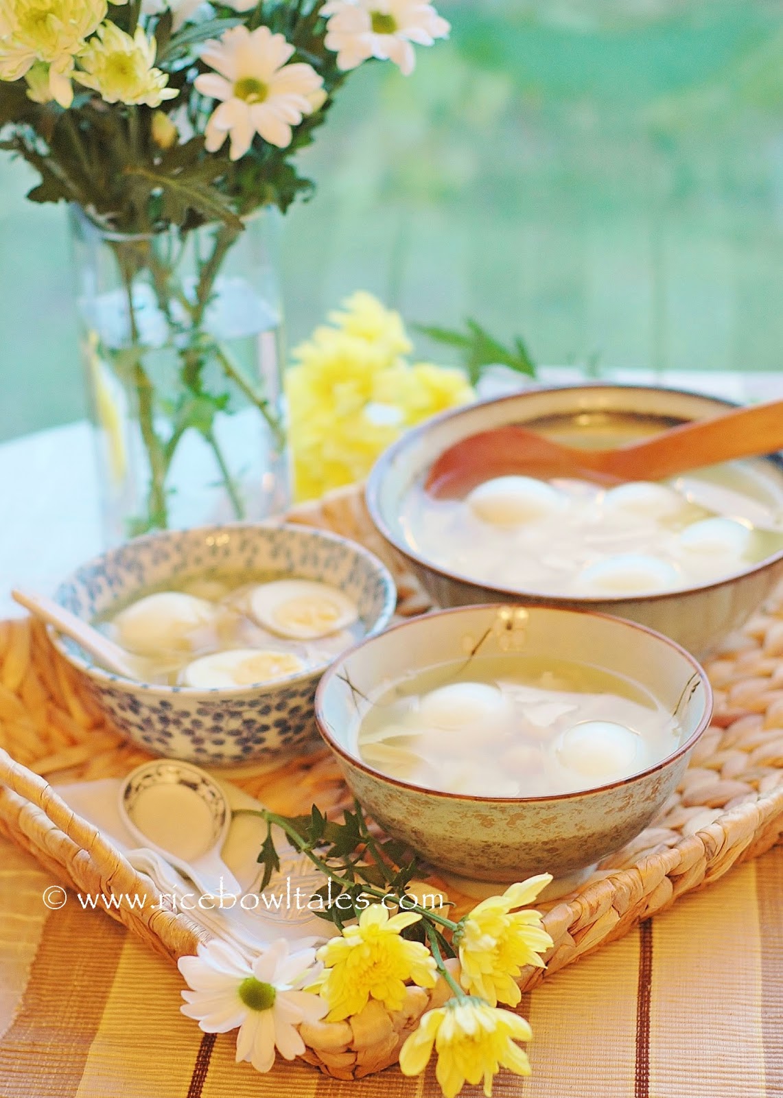 Rice Bowl Tales 蓮子百合腐竹雞蛋糖水 Sweet Soup of Lotus Seed, Lily Bulb and