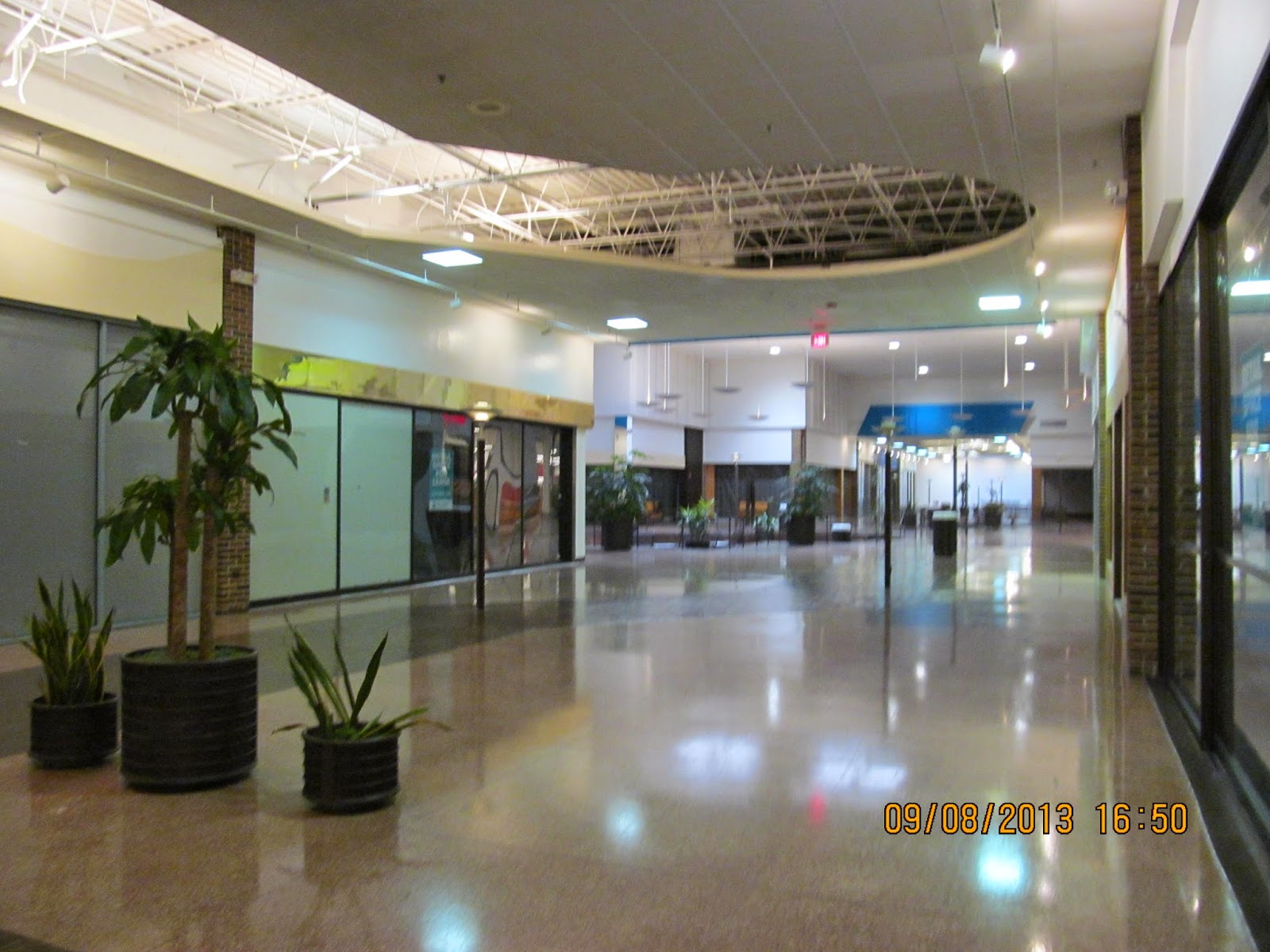 Trip to the Mall Deerbrook Mall (Deerfield, IL)