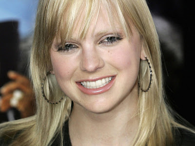 Anna faris Scary Girl Wallpaper nice smile