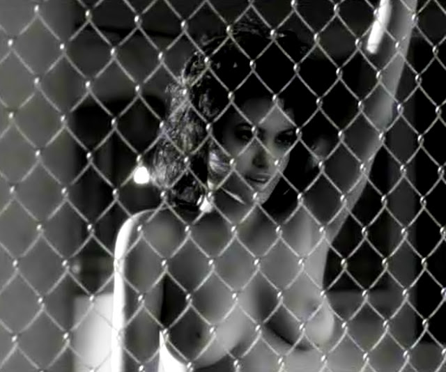 Top 10 Nude Scenes In Cinema 211 Angelina+Jolie++(29)