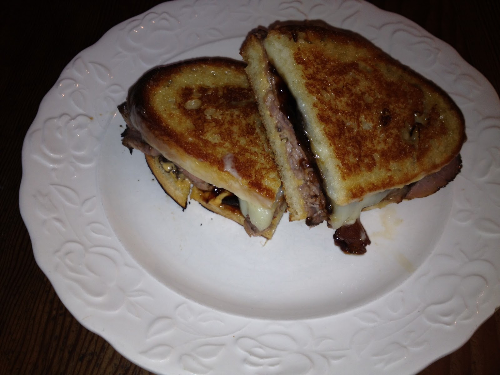 Grilled Roast Beef with Provolone Cheese and Caramelized Onions Feed
