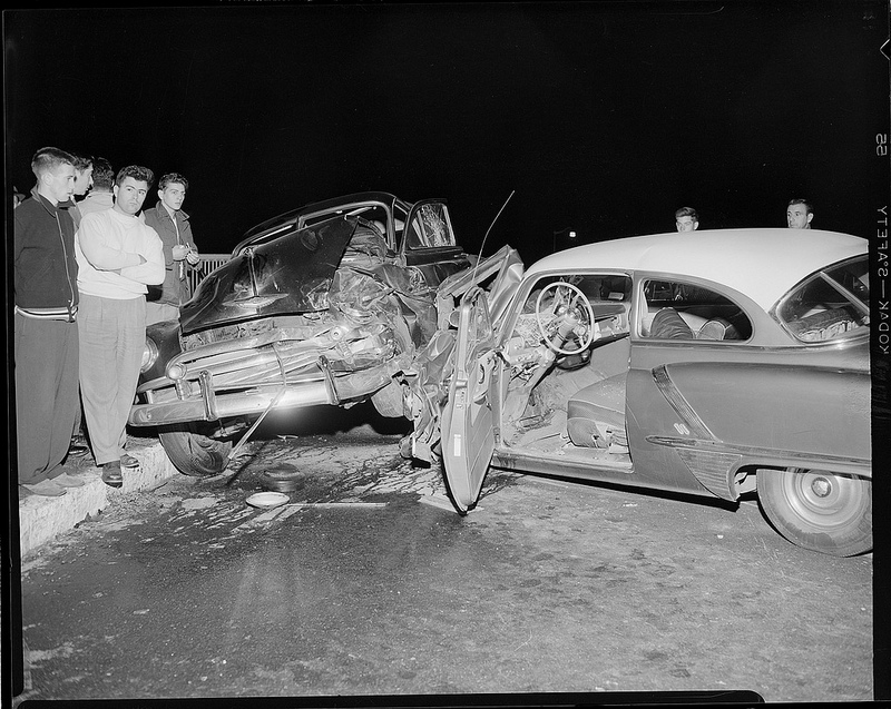50 Impressive Vintage Photos of Car Accidents From Between the 1930s