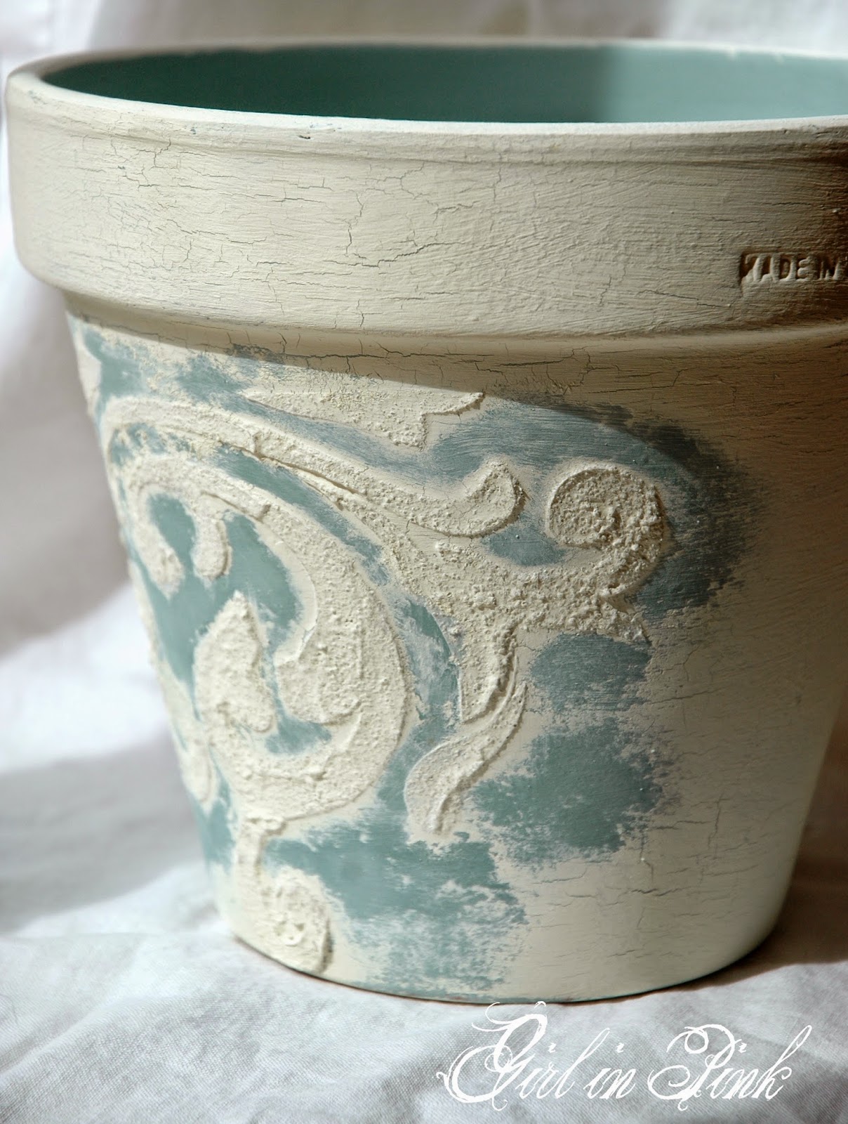 Girl in Pink How to Create Beautiful Finishes on Flower Pots and Seal