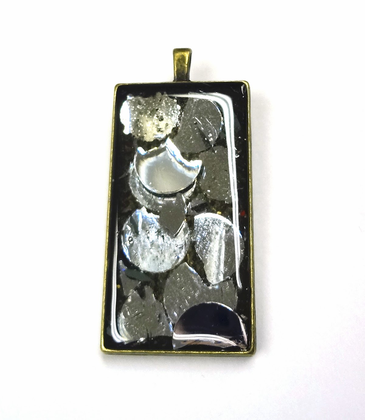 Resin Crafts Broken Mirror in Resin!