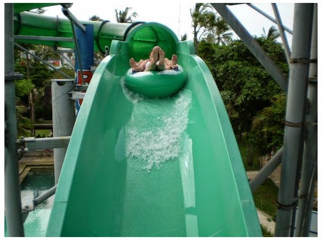 Beaches in Bali: Waterbom Kuta Bali – Waterpark Fun hither yous tin play similar a slide amongst the tires Beaches in Bali: Waterbom Kuta Bali – Waterpark Fun