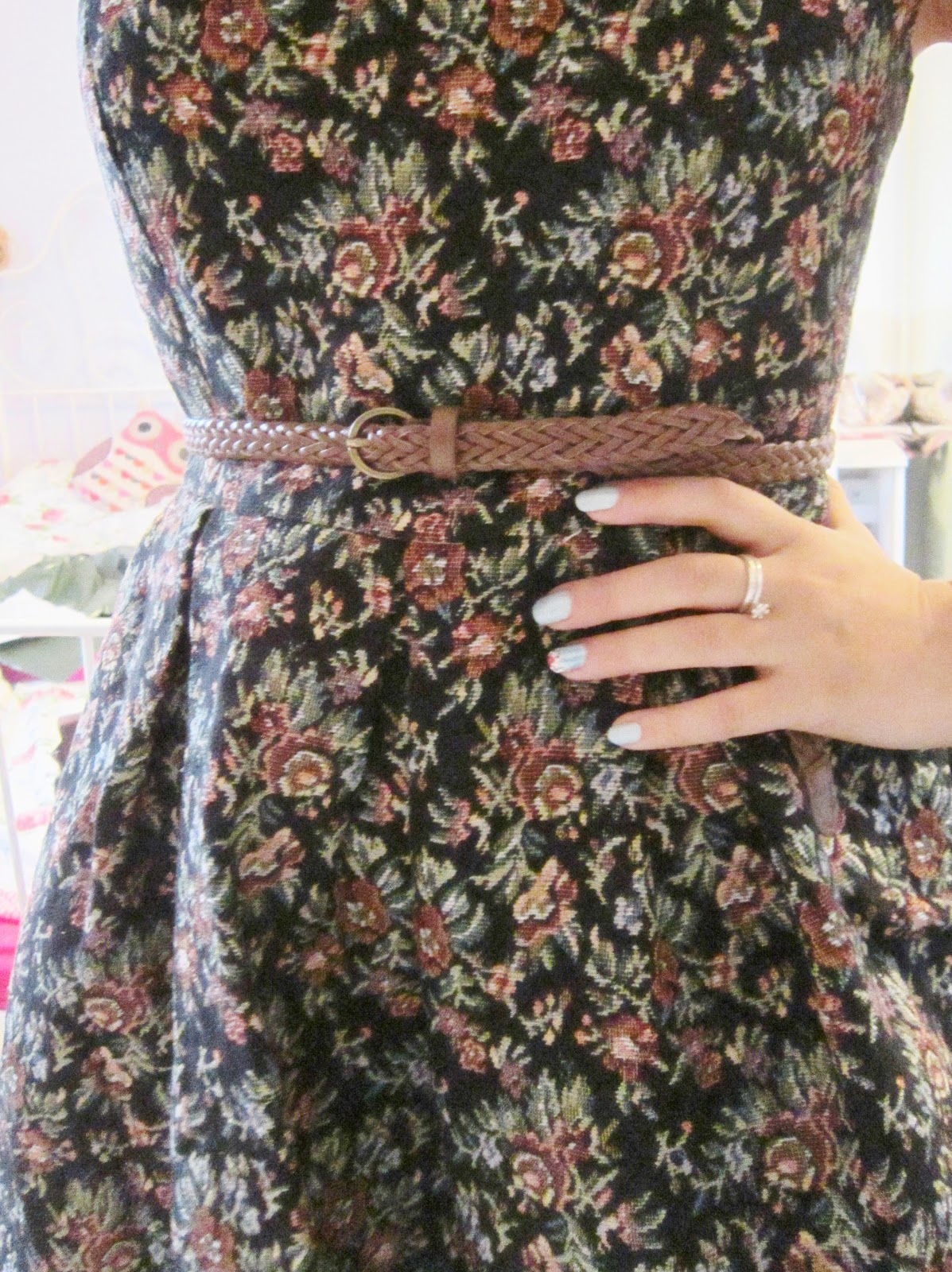 Dahlia Daphne Tapestry Dress ♥ Victoria's Vintage Blog