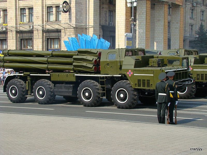 800px-BM-30_Smerch_rocket_launcher_in_Ukrainian_service.JPG
