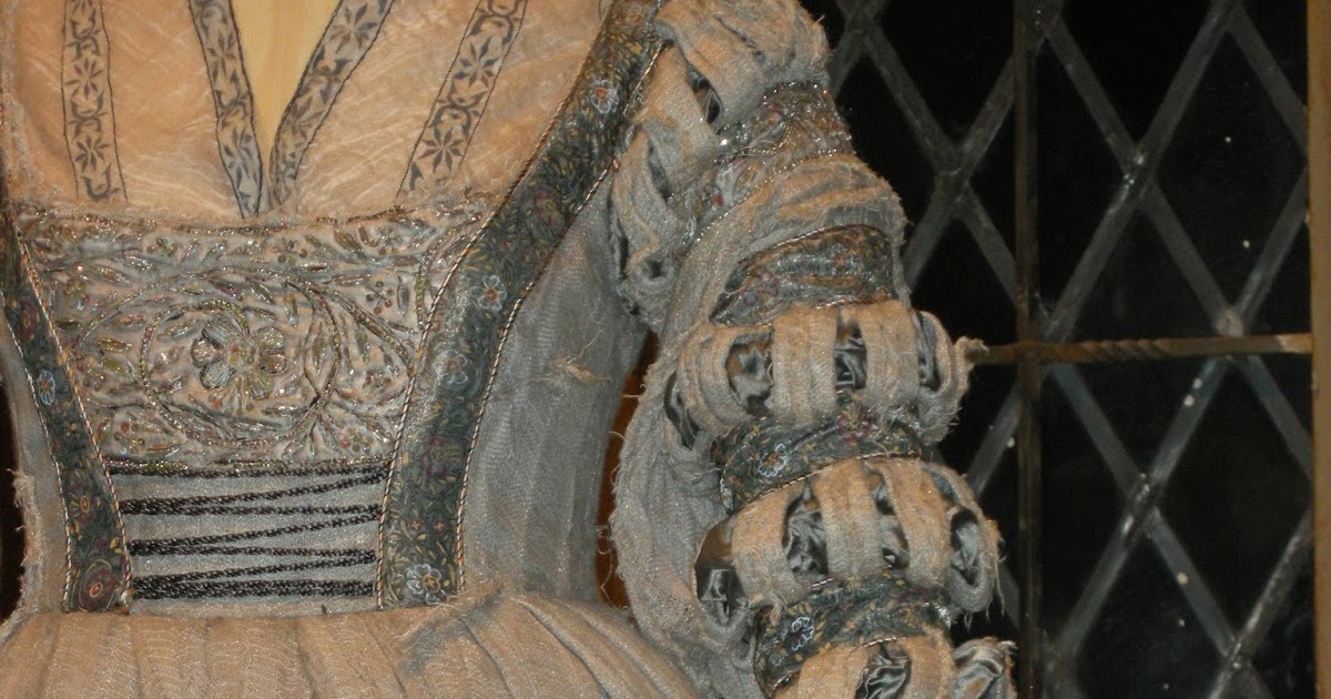 Queenie's Needlework Textile Quiz