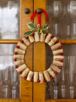 pop out the cork add pop to a dining room with wine corks wired to tiny red jingle bells take about 22 corks of the same size and 22 small 38 of an - Small Christmas Door Decorations pop out the cork add pop to a dining room with wine corks wired to tiny red jingle bells take about 22 corks of the same size and 22 small 38 of an - Small Christmas Door Decorations