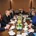 Putin y Merkel mantienen serias discrepancias sobre Ucrania
