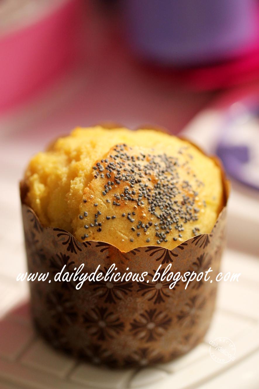 dailydelicious Onion muffins Simple bake, simply good!