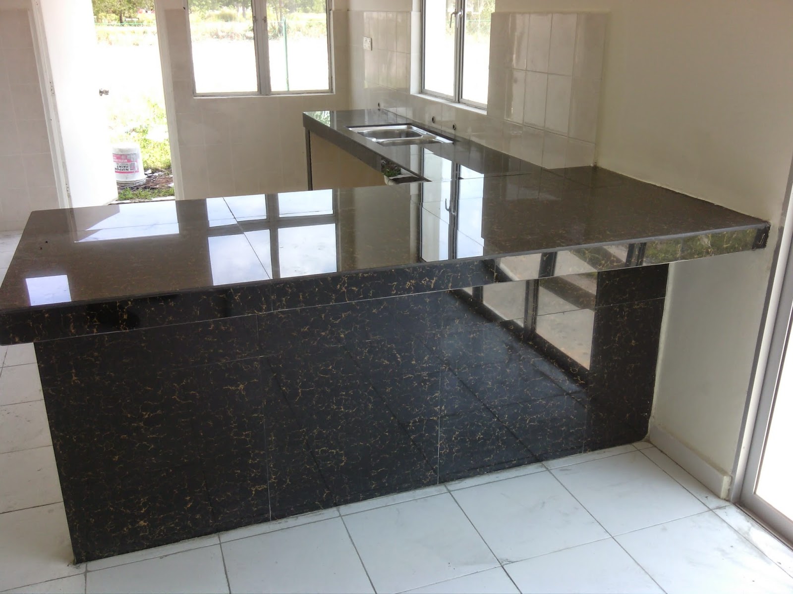 AWNING PAGOLA DAN GRILL MEMBINA SET TABLE TOP DI BDR AKADEMIA, LENGGENG.