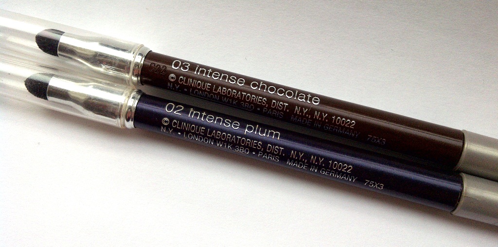 Clinique Quickliner For Eyes Intense Plum and Chocolate - Review.