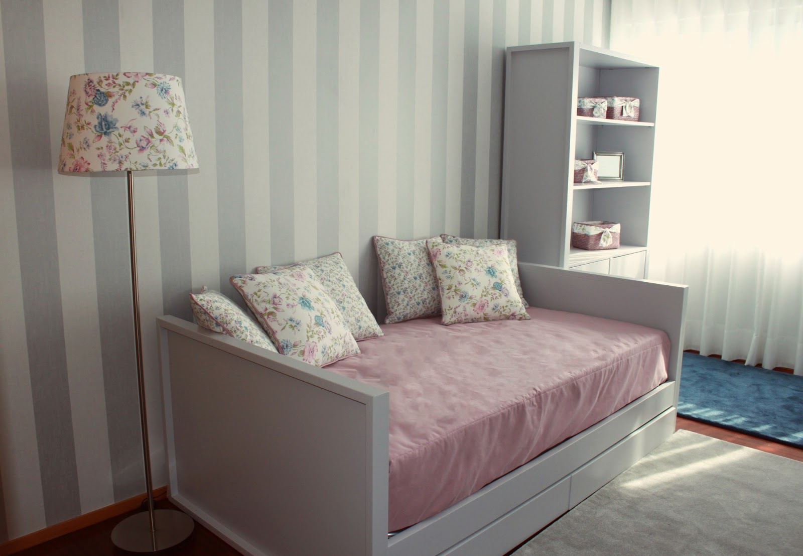 Noz moscada Interiores Quarto de menina cinzento com ~ Quarto Rosa Azul Noz moscada Interiores Quarto de menina cinzento com ~ Quarto Rosa Azul