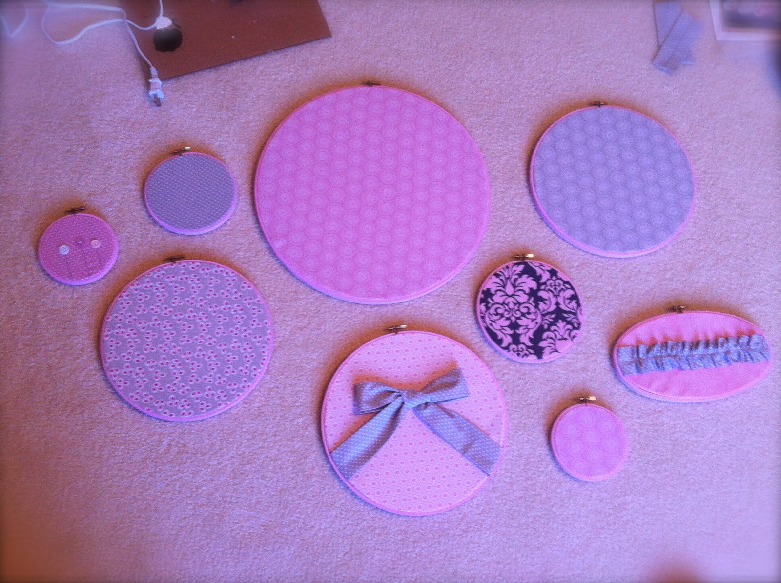 made Baby Decor Using Embroidery Hoops {Tutorial}