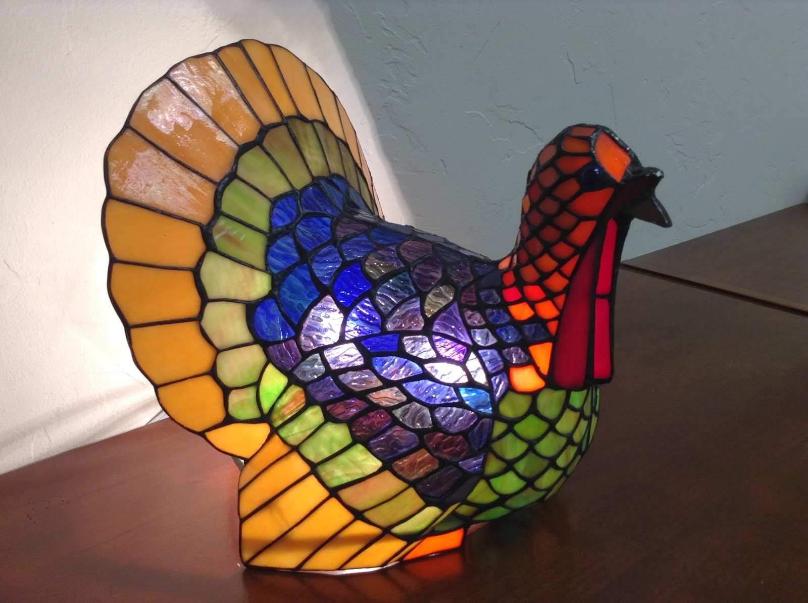 stained+glass+turkey+lamp+1+003.JPG
