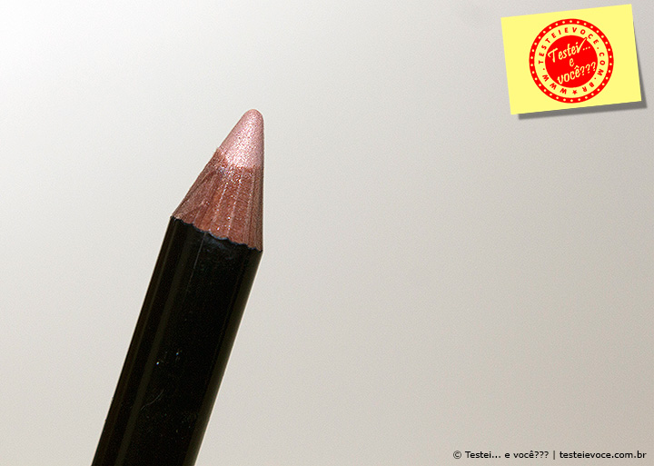 Lápis para Esfumar Olhos Ultra Color (Nude Luminoso) - Avon