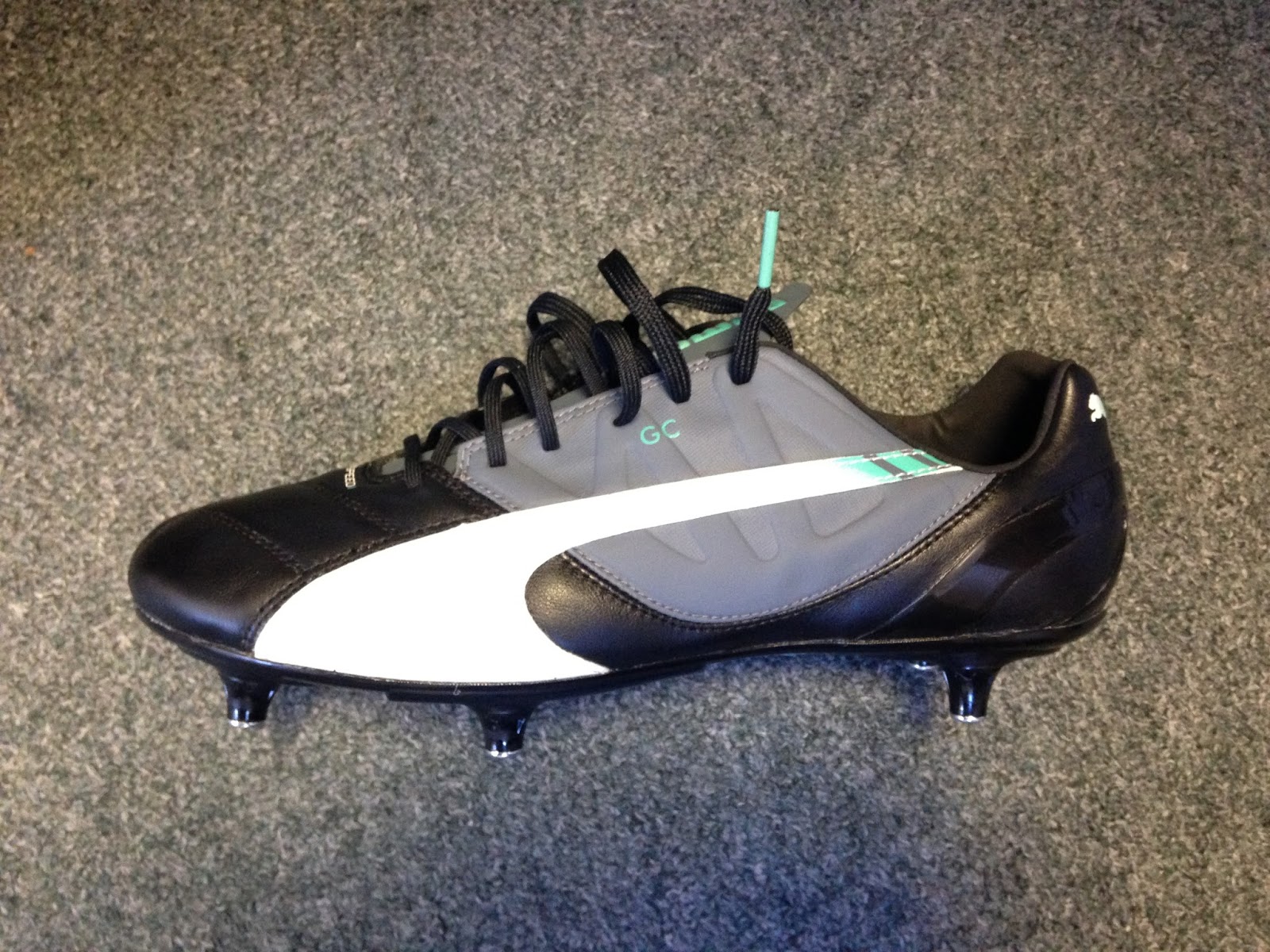 custom puma football boots