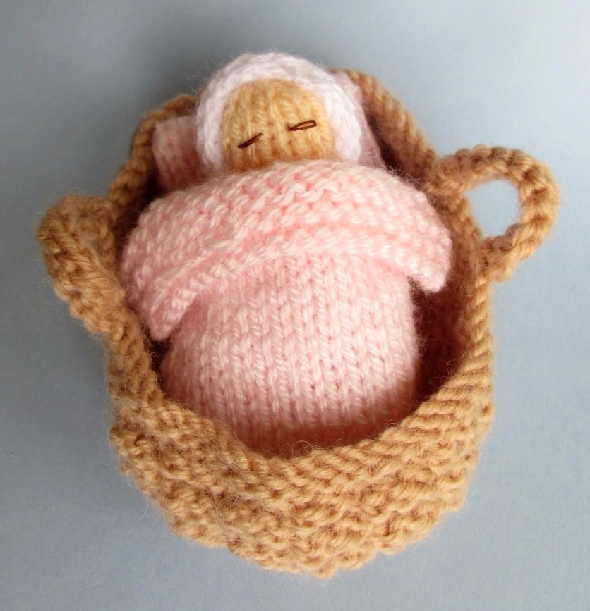 knitted moses basket