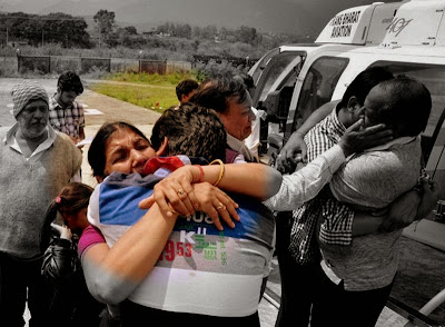 A mother unites with her son in Uttarakhand floods