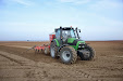 Cerea autosteer system & Solá Neumasem 799 seed drill & Deutz-Fahr Agrotron m600