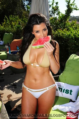 Kim Kardashian Hot