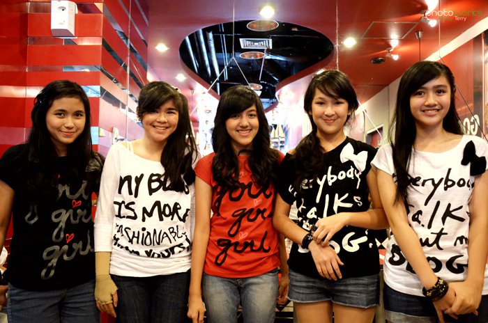 Foto Blink Foto Blink