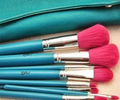 Pincéis Maquilhagem Rosa e Azul