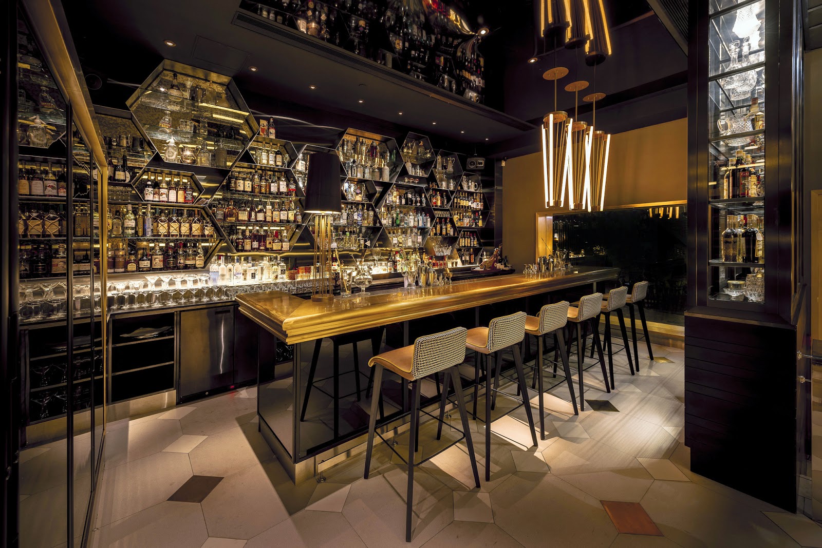 Il milione italian bar and restaurant central hong kong – hungry ...