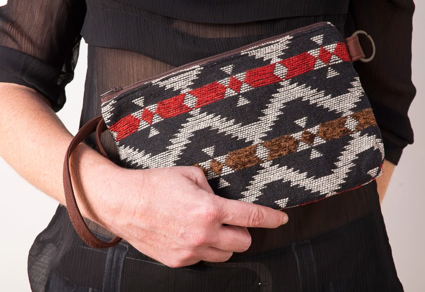 bolsos hechos a mano de rafia