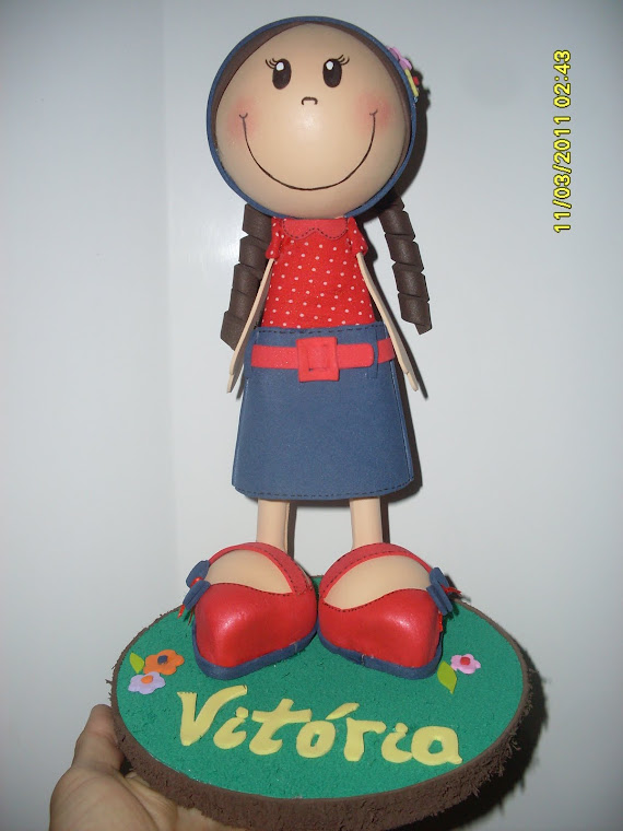 boneca personalizada VITÓRIA EM e.v.a 3d