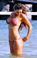 English: Luisa Zissman Magenta Bikini Dubai‭ ‬December‭ ‬29,‭ ‬2013