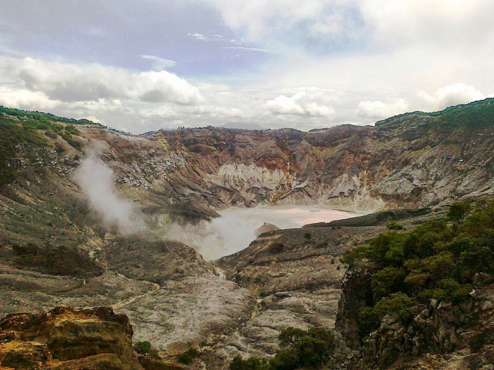 Farith�s Family Travel Gunung Tangkuban Perahu&hellip; Indah
