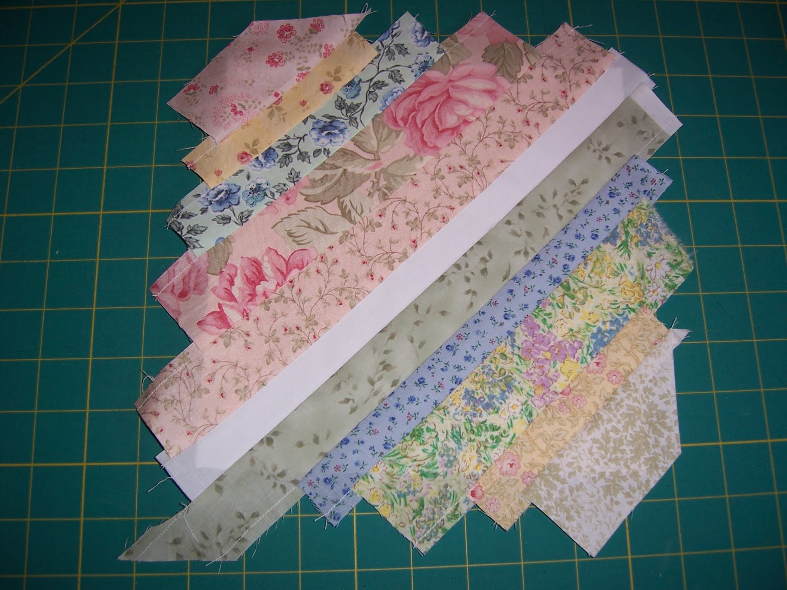 Quilting on Main Street Bloggers' Quilt Festival Summer Romance