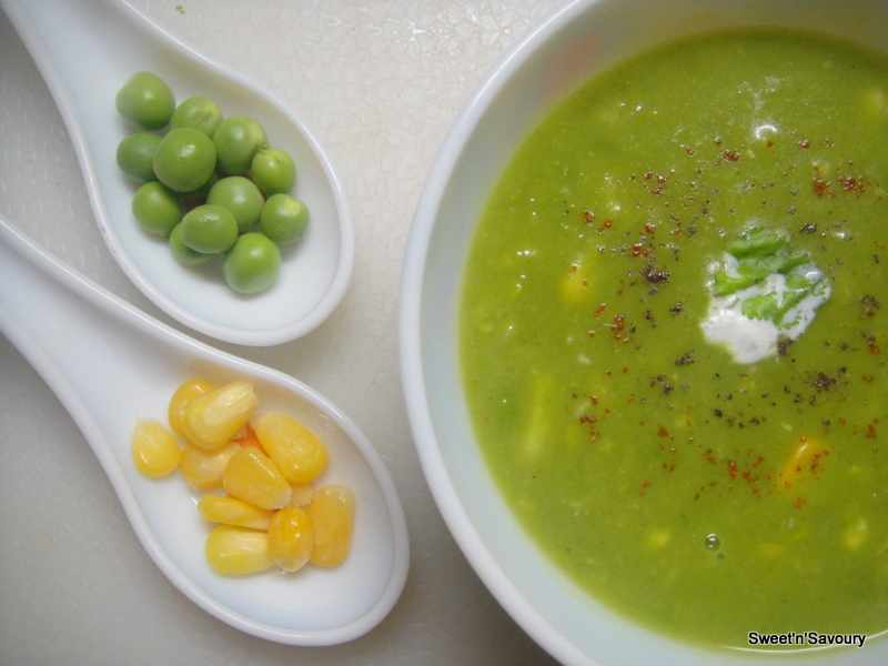 Sweet 'n' Savoury Green Peas and Sweet Corn soupquick, simple and
