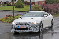 2016-Nissan-GT-R-M2.jpg