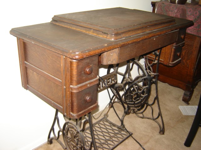 The Vintage Singer Sewing Machine Blog: Craigslist Adventures in