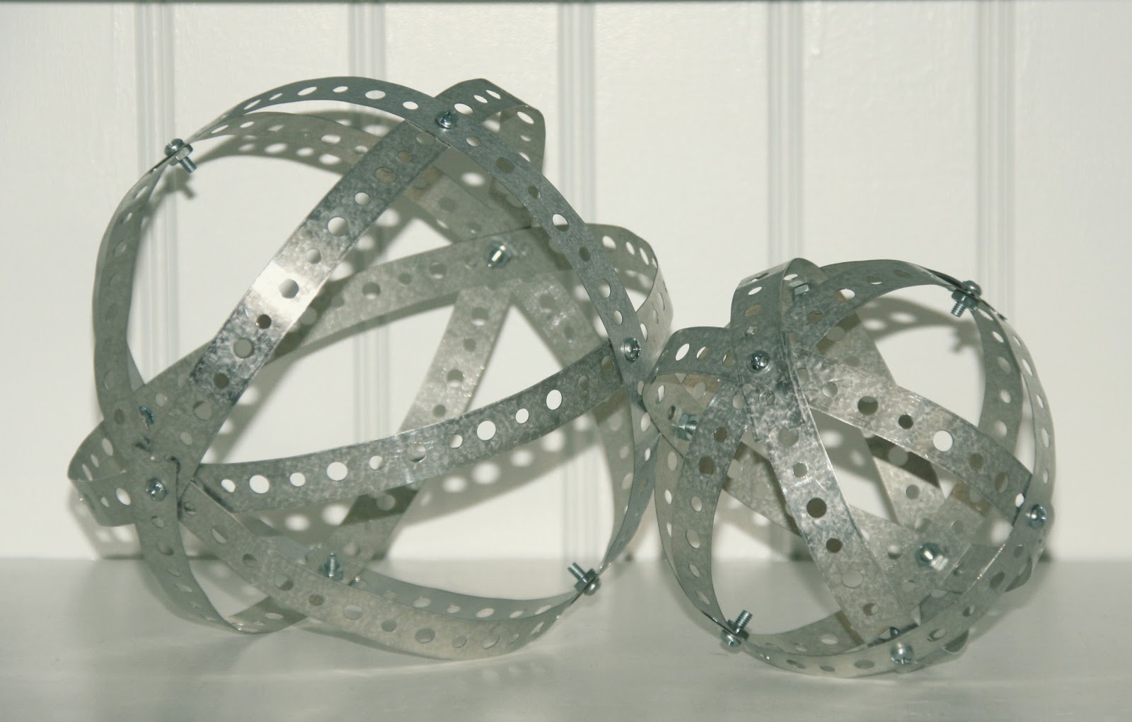 retropolitan DIY Metal Decorative Spheres