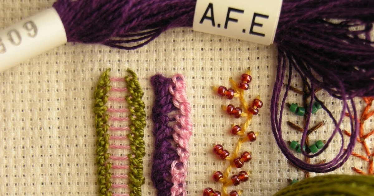 Queenie's Needlework TAST 136 Knotted Buttonhole Band