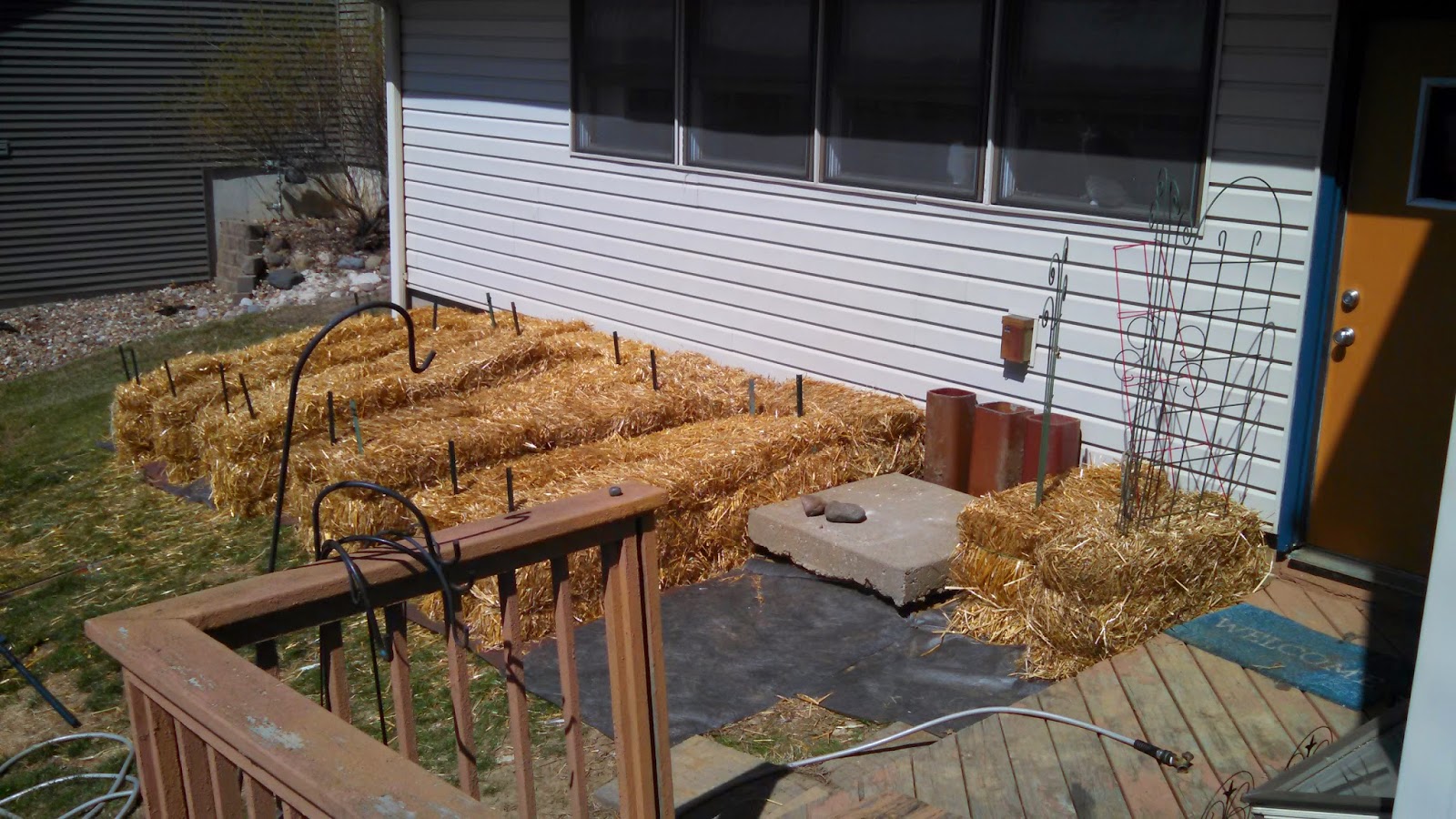 Straw Bale Gardening Easy Raised Beds Penny Pincher Journal