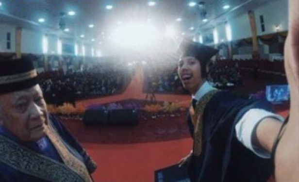 Diploma Pelajar UiTM Digantung Setahun Selepas Selfie Muhammad Hasrul Haris Mohd Radzi