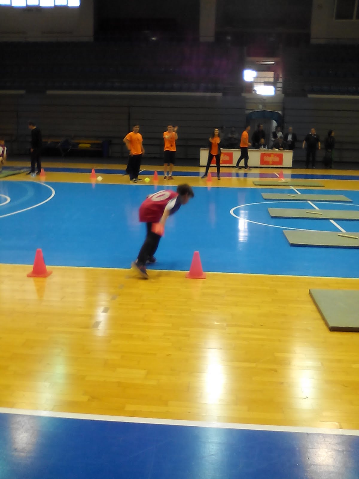 JUGANDO AL ATLETISMO (PABELLÓN PRÍNCIPE DE ASTURIAS, 06/02/2016).