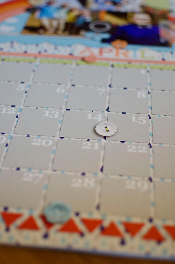 Adoramapix 12x18 Top Hanging Calendar Review / Scrapping with Liz