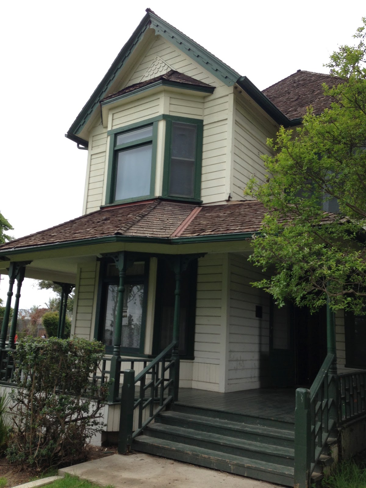 Visiting the Historic Neff Estate LA Explorer