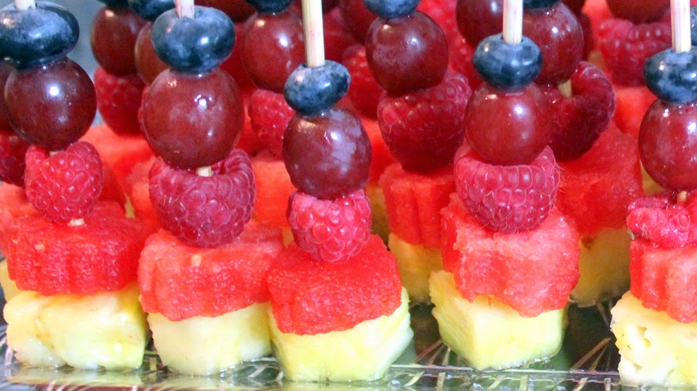 52 Ways to Cook Mini Fruit on a stick Skewers Appetizers 52 Catering