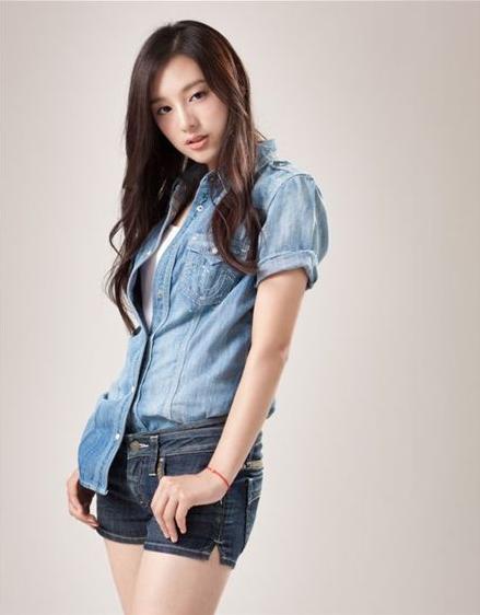 [News] Kim Ji Won to Debut in Japan as a Singer | Latest All K-Pop News