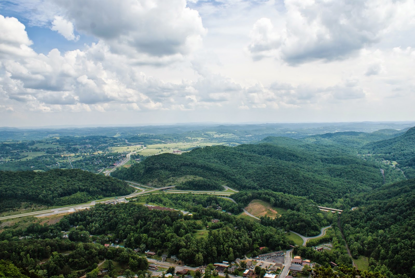 Travels of a Paradox The Cumberland Gap 29 May 2014