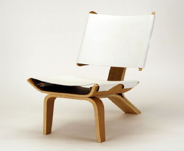 Creative-Furniture-Aesthetically-Brilliant-Chair-Made-Of-Bent-Plywood-And-Leather.jpg