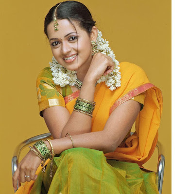 Actress Bhavana-In-Saree-Wallpapers