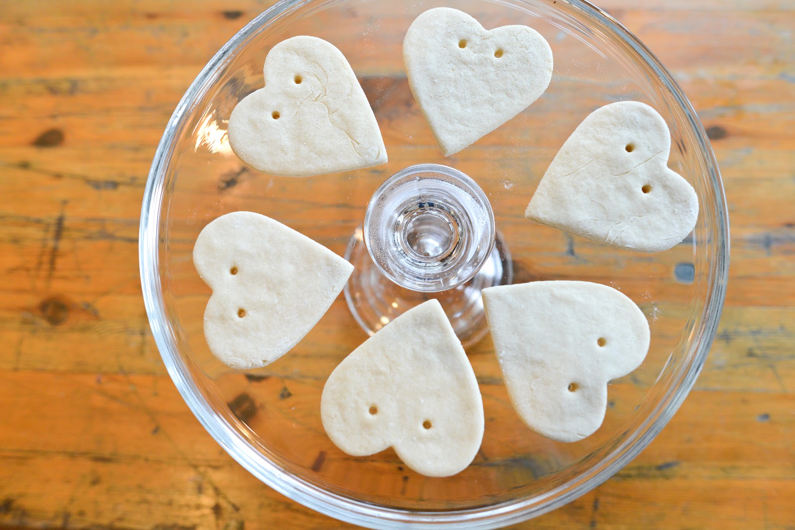 Annelily Design DiY Valentine's Salt Dough Hearts